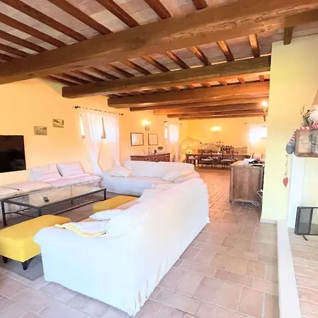 酒店 Todi By The Poolslps 10exc Pooltodi 5 Kmsrestaurant 05 Kms-both Easy Walks 4*