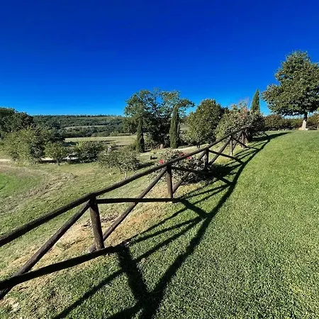 酒店 Todi By The Poolslps 10exc Pooltodi 5 Kmsrestaurant 05 Kms-both Easy Walks Petroro