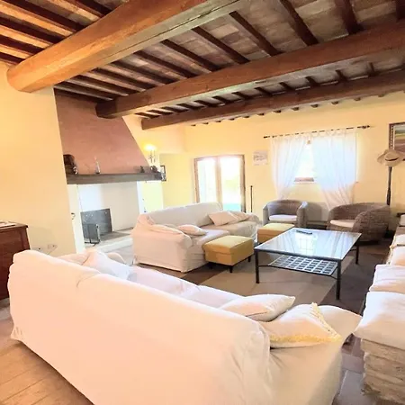 Todi By The Poolslps 10exc Pooltodi 5 Kmsrestaurant 05 Kms-both Easy Walks 4*
