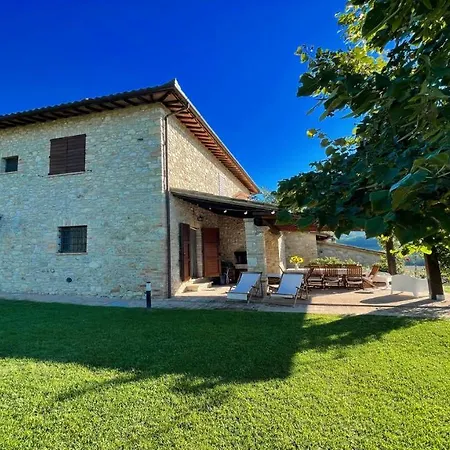 Todi By The Poolslps 10exc Pooltodi 5 Kmsrestaurant 05 Kms-both Easy Walks Hotel
