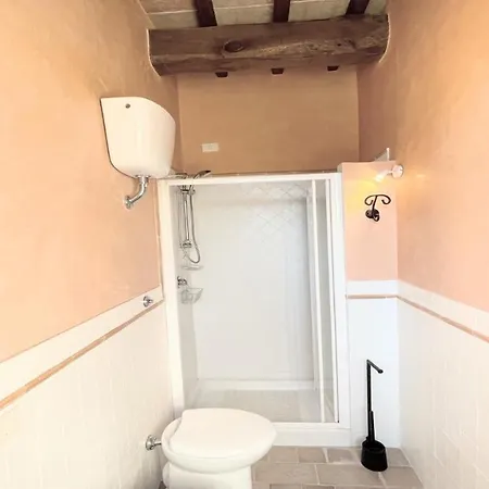 Todi By The Poolslps 10exc Pooltodi 5 Kmsrestaurant 05 Kms-both Easy Walks Hotel Petroro