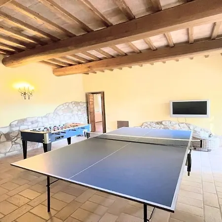 Todi By The Poolslps 10exc Pooltodi 5 Kmsrestaurant 05 Kms-both Easy Walks 4* Petroro